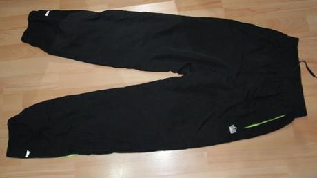 Sportove nohavice, s