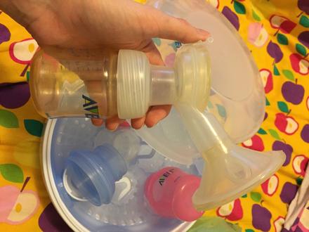 Manualny odsavac mlieka, sterilizator+ darcek,