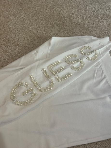 Svetrik guess, guess,xs