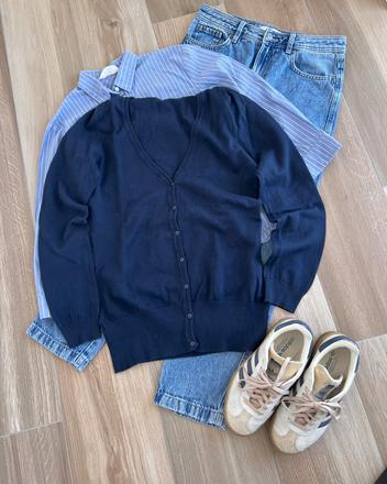 Modrý sveter, h&m,m