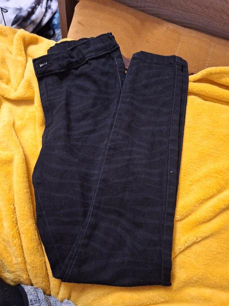 Čierne rifle, takko,158