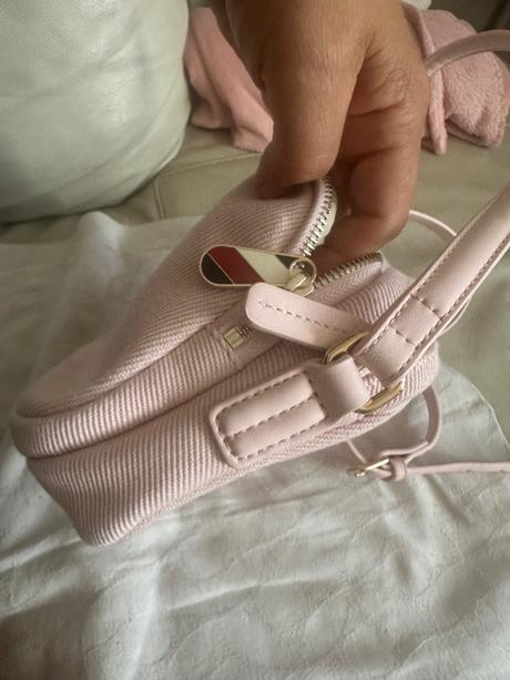 Tommy hilfiger kabelka, tommy hilfiger
