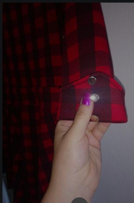 Karovane cervene saty, m