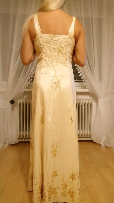 Spoločenské šaty, 40