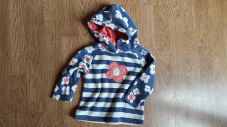 Mikinka next, next,80