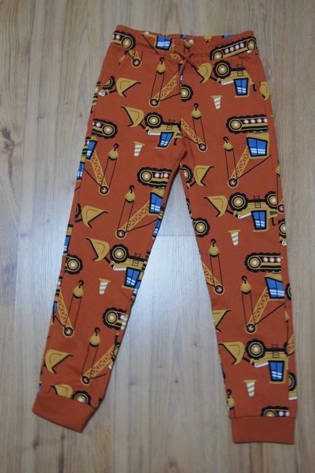 Tepláky do školy-školky, 134