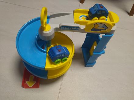 Autodráha s dvoma autíčkami, 