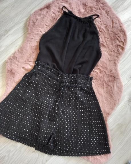 34 krásne plisovane  sortky, takko,34