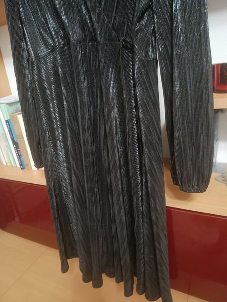 Spoločenské šaty, 48