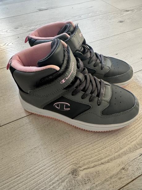 Tenisky, champion,30