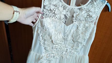 Spoločenské šaty, 42