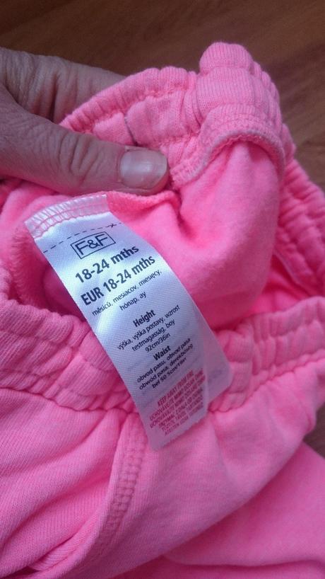 Nenosene tepláčky, f&f,92