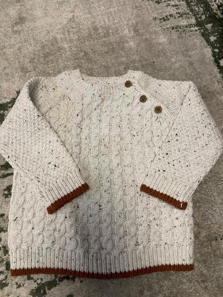 4ks svetre velkost 74, 74