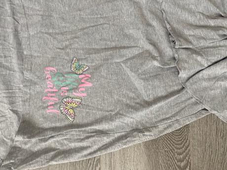 Sive volanove saty, 140