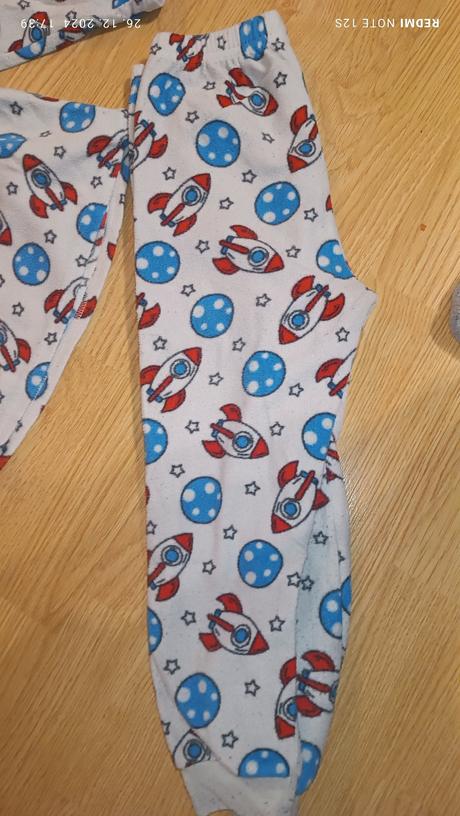 Teplé pyžamo, sinsay,110