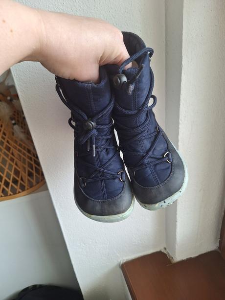 Snehule belenka, be lenka,28