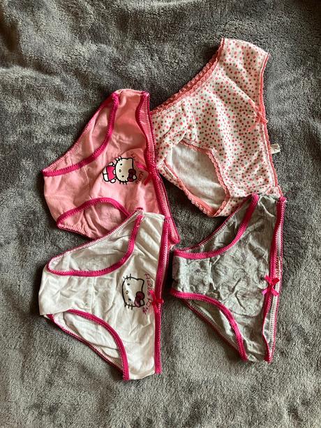 Nohavicky 4ks hello kitty, sanrio,98