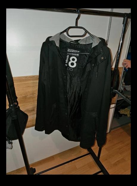 Prechodná vetrovka, s