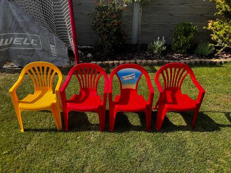 4x detská plastová stolička, 