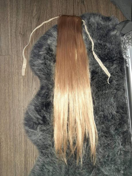 Príčesok do vlasov cop nie sú tenký, 