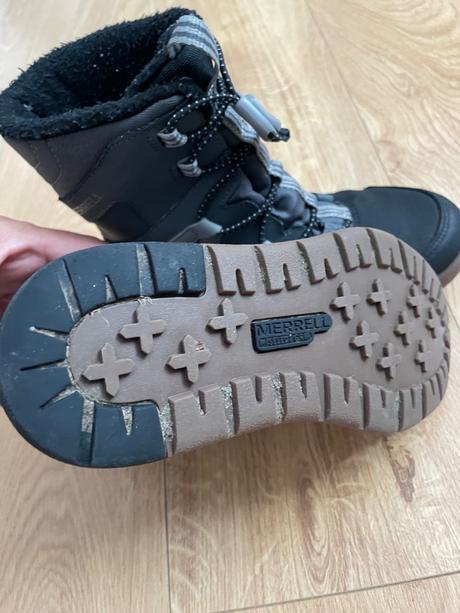 Zimne topanky merell, 22