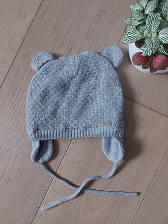 Pletená podšitá čiapka- top stav, 92