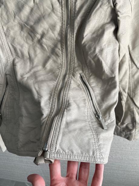 Koženka clockhouse, clockhouse,36