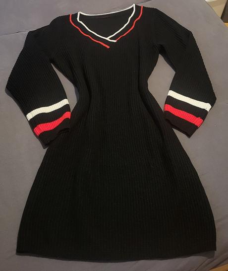 Krásne svetrové šaty, 