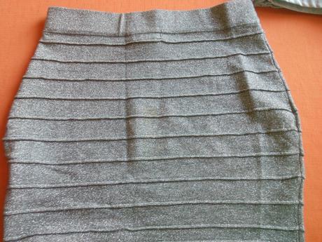 Strieborna elasticka sukna, amisu,m