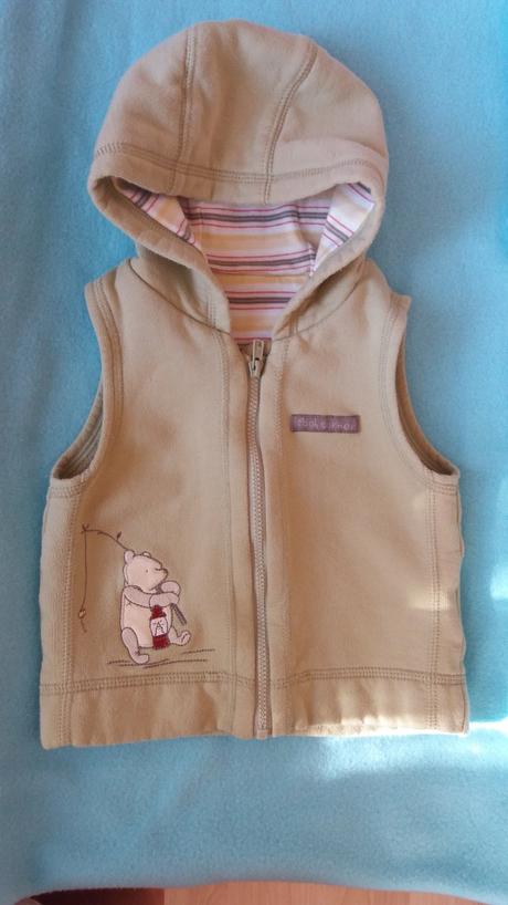 Vesta s kapucnou, disney,62