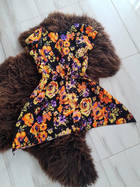 Dámske šaty od hazel s, s