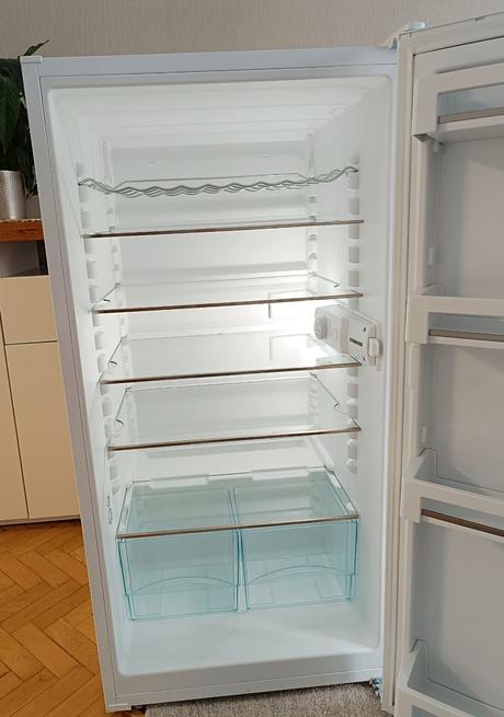 Liebherr k 230 - chladnička, 