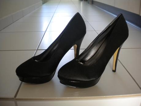 Čierne saténové lodičky, 39