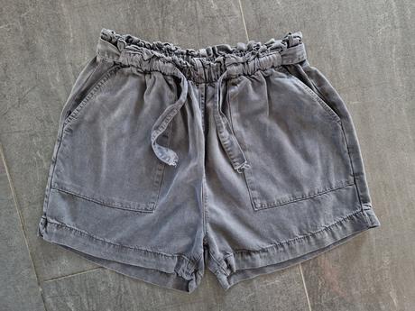 Pohodlné kraťasy, next,s