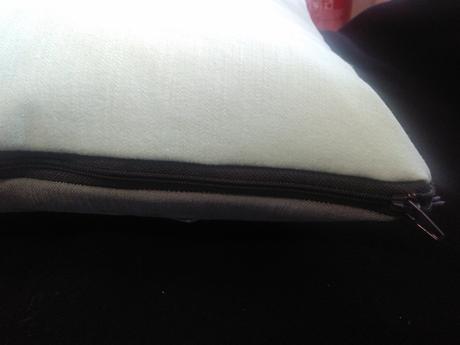 Vankúš z rifloviny s vreckami, 