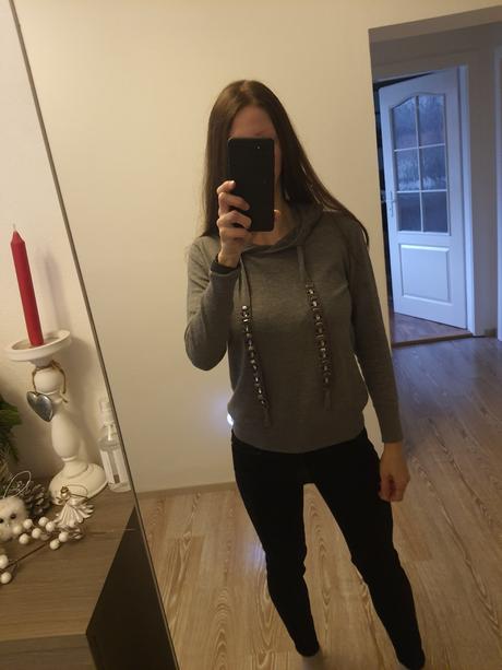 Sveter s kapucňou, s