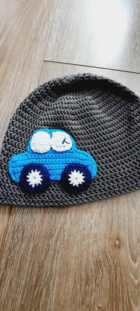 Hackovana ciapka s autickom, 92