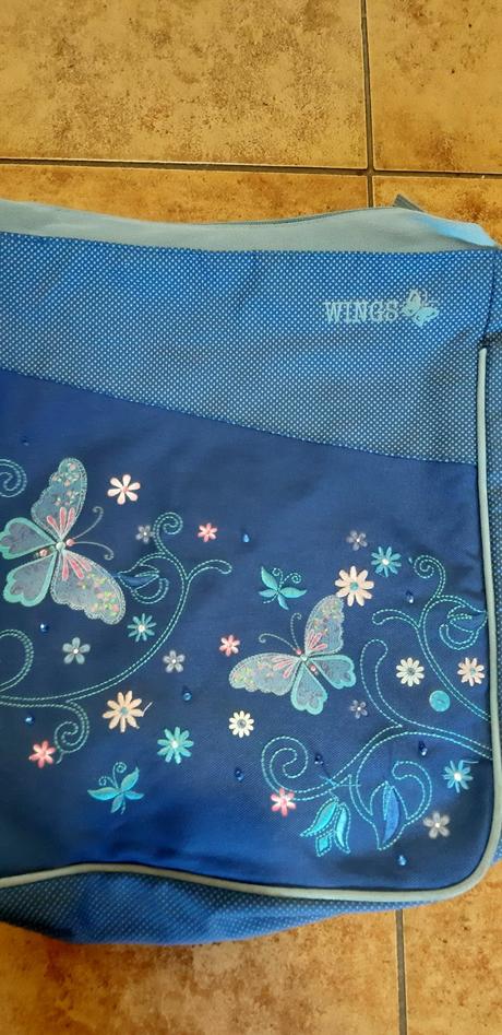 Taška cez rameno, wings