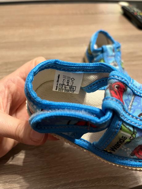 Papucky wanda, wanda,18