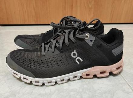 Tenisky on cloud, 38