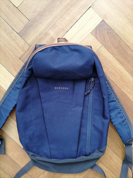 Ruksak decathlon 1x použitý,