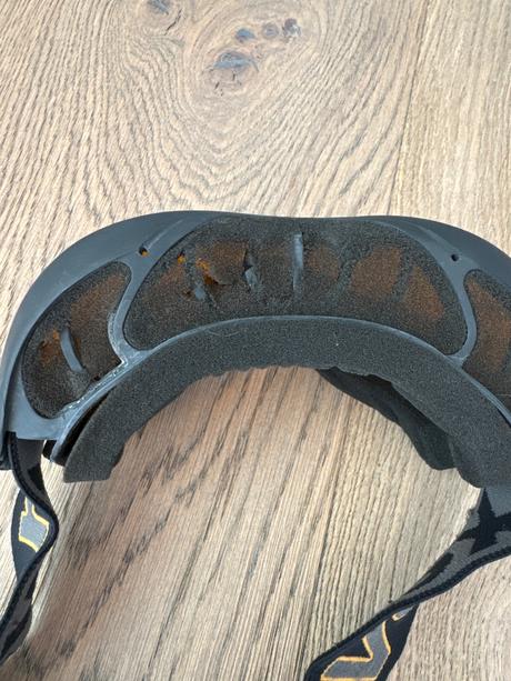 Lyziarske okuliare uvex, 