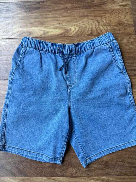 Riflove sortky vel m, primark,m