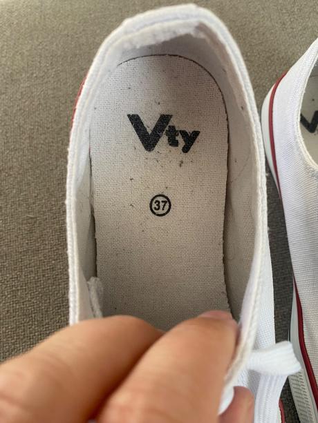 Platenky, deichmann,37