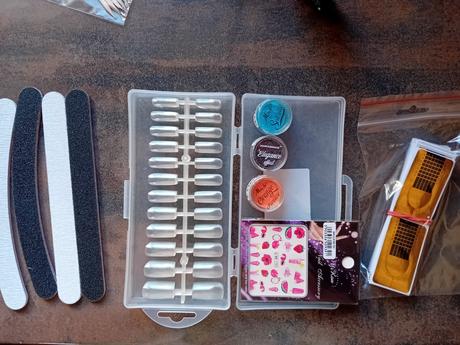 Sada aspira na gélové nechty + lampa uv,