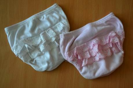 Roztomilé ružové nohavičky s voláníkmi na zadočku, h&m,62