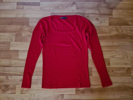 Červený pulóver, grace,m