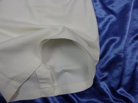 Kvalitné puzdrové šaty, s