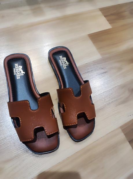 Hnedé šľapky hermes, 38