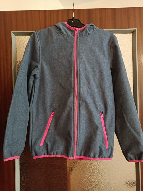 Dievčenská bunda, 146